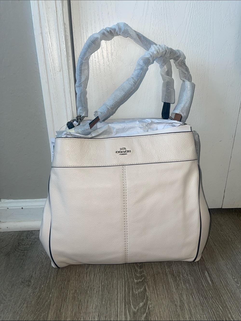 New COACH Lexy Shoulder pebble Bag leather cream purse tote mid size